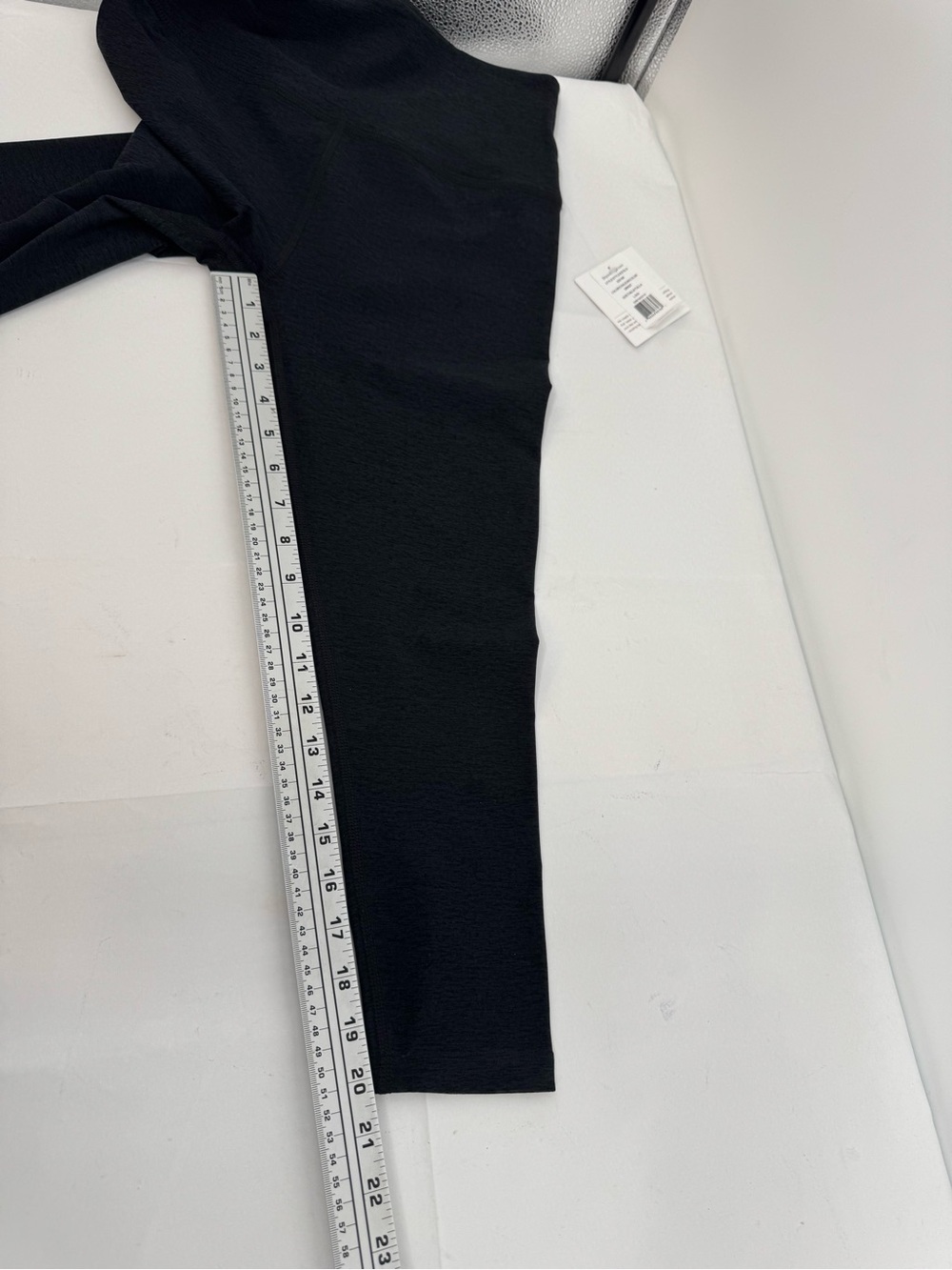 Beyond Yoga Women's L Gray Spacedye Walk and Talk High Waisted Capri Legging - Picture 13 of 14